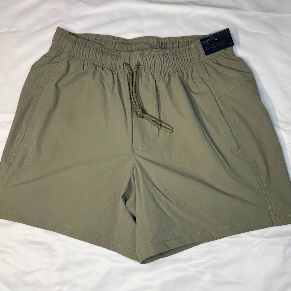 VRST Men's 5'' Everyday Short Relaxed Fit - Size S - Green